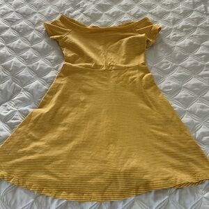 Worn once! Women’s size XS striped off the shoulder Old Navy dress